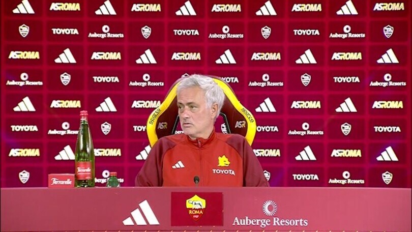 Mourinho sul futuro: "Non ne ho parlato con la proprietà"