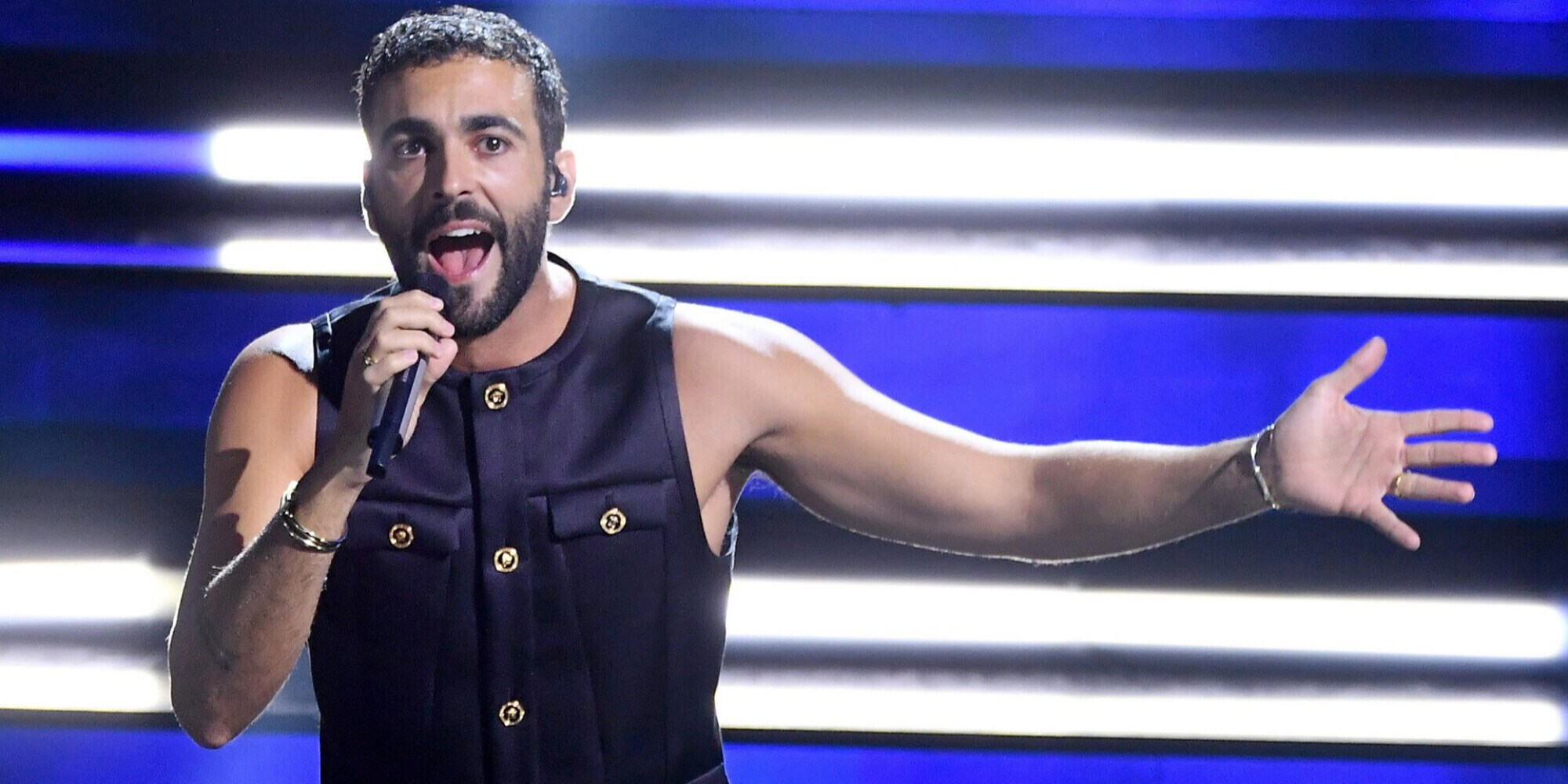 Mengoni, il concerto di Capodanno rischia di saltare: costa troppo, la cifra monstre