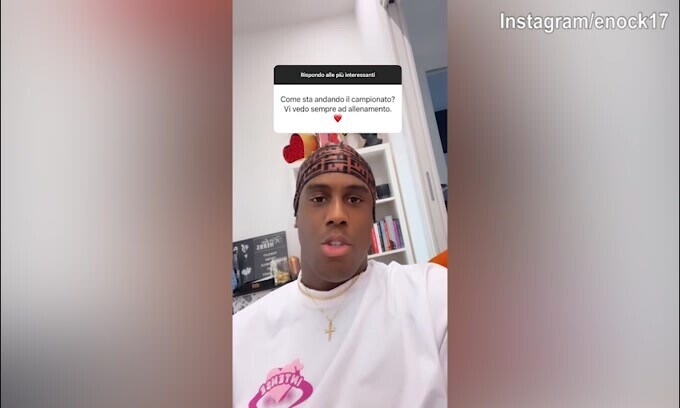Enock ai follower: "Vi svelo come sta andando la mia squadra..."