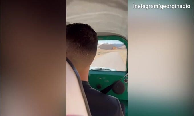 Georgina e CR7, gita insieme nel deserto