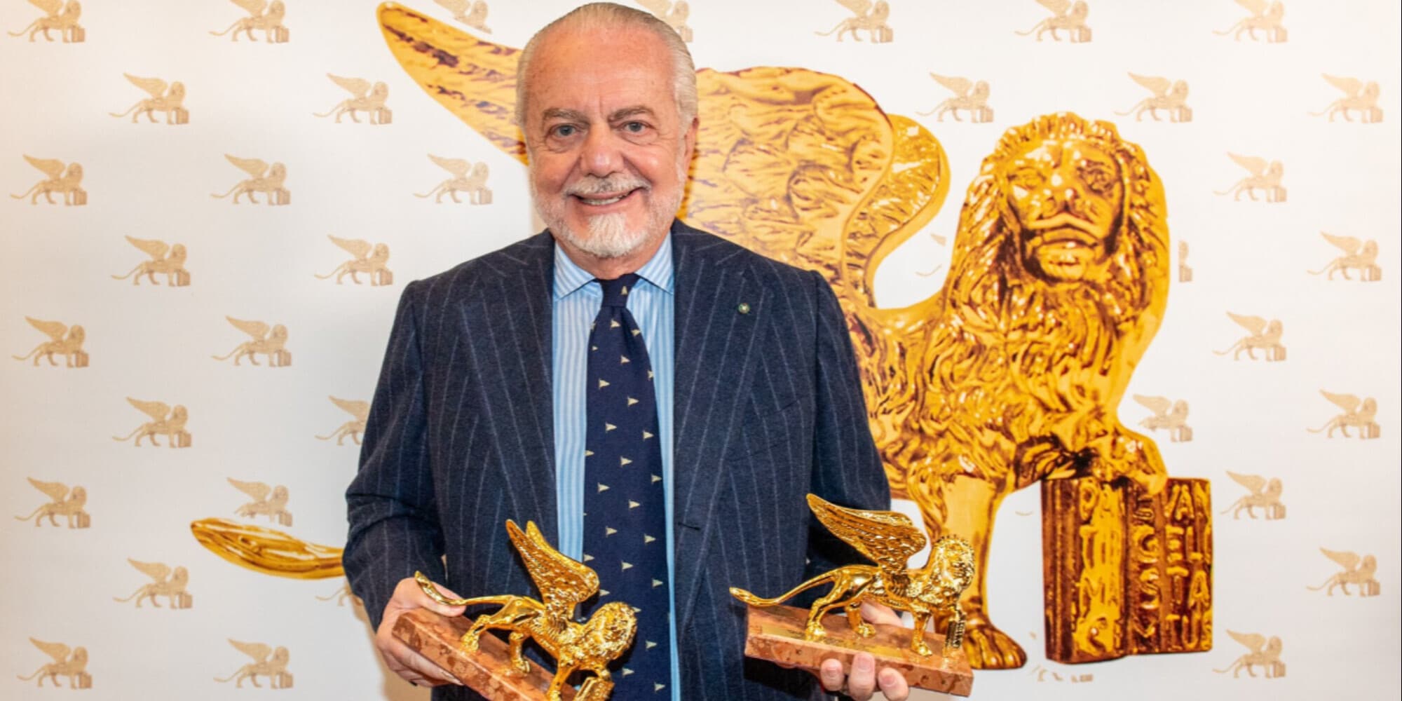 De Laurentiis festeggia il premio per il Napoli: "Quando sono arrivato non sapevo nulla di calcio"