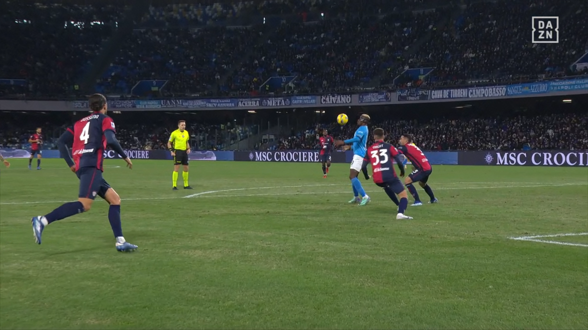 Osimhen, numero pazzesco sul gol del 2-1 di Kvaratskhelia in Napoli-Cagliari