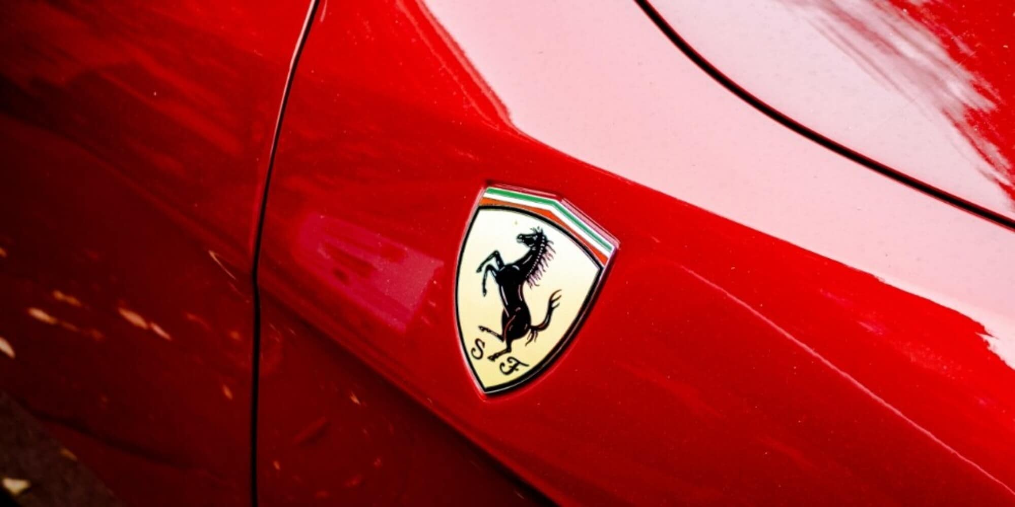 Ferrari, ecco la ricompensa a chi segnala prodotti contraffatti