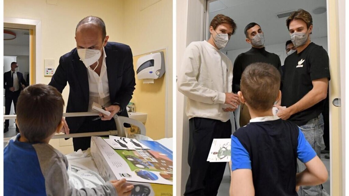 Juve, visita ai bambini del Regina Margherita
