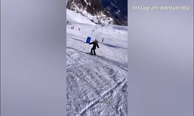 Nuova giornata sugli sci per Diletta Leotta