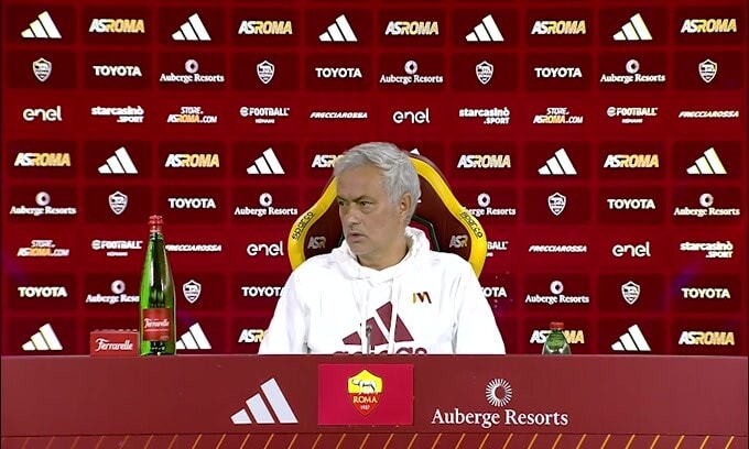 Mourinho sul nuovo difensore: "Conosciamo la situazione"