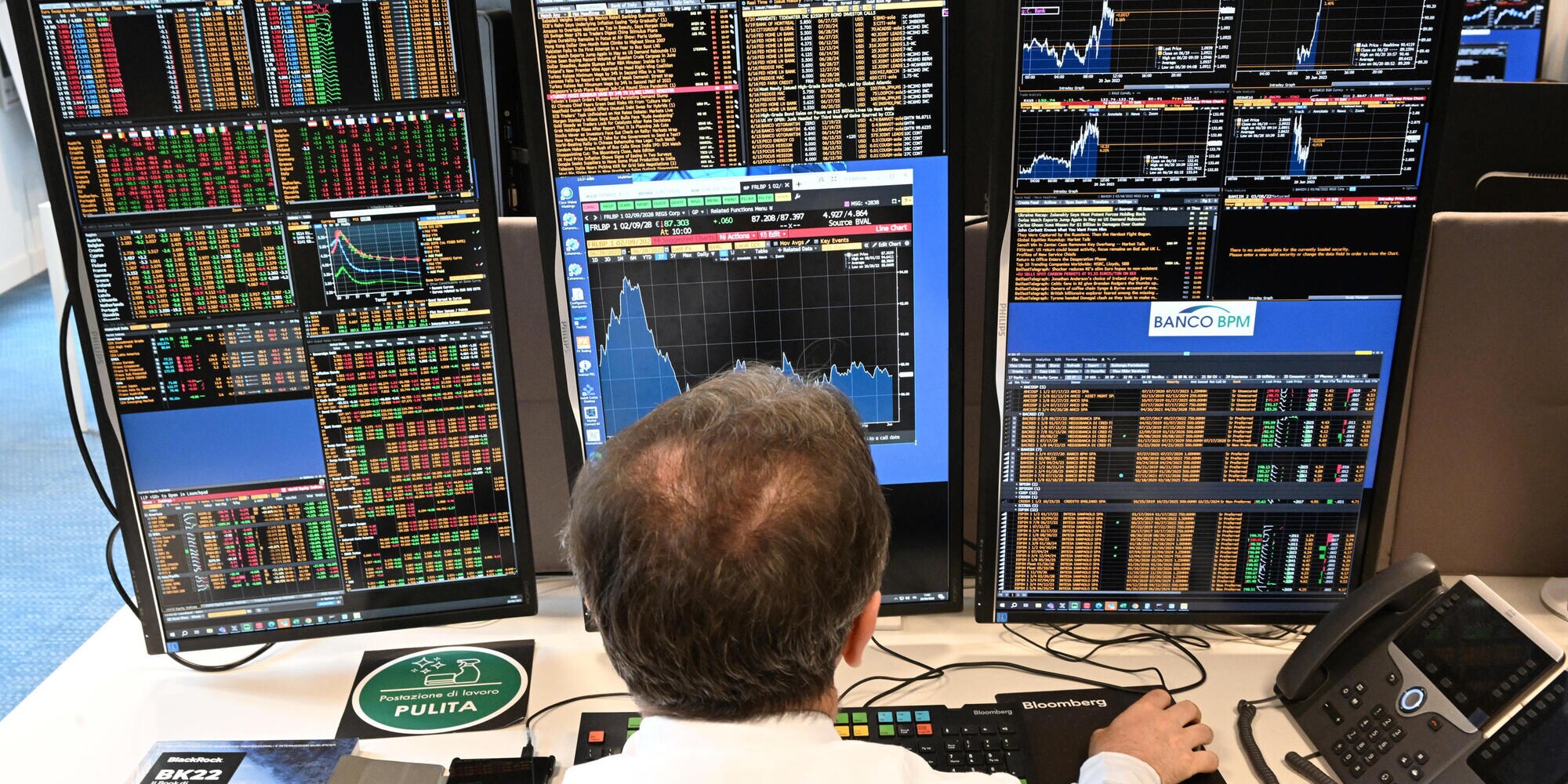 Lo spread tra Btp e Bund apre in calo a 139 punti