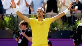 Musetti in finale al Queen's. Bayern Monaco: preso Olise