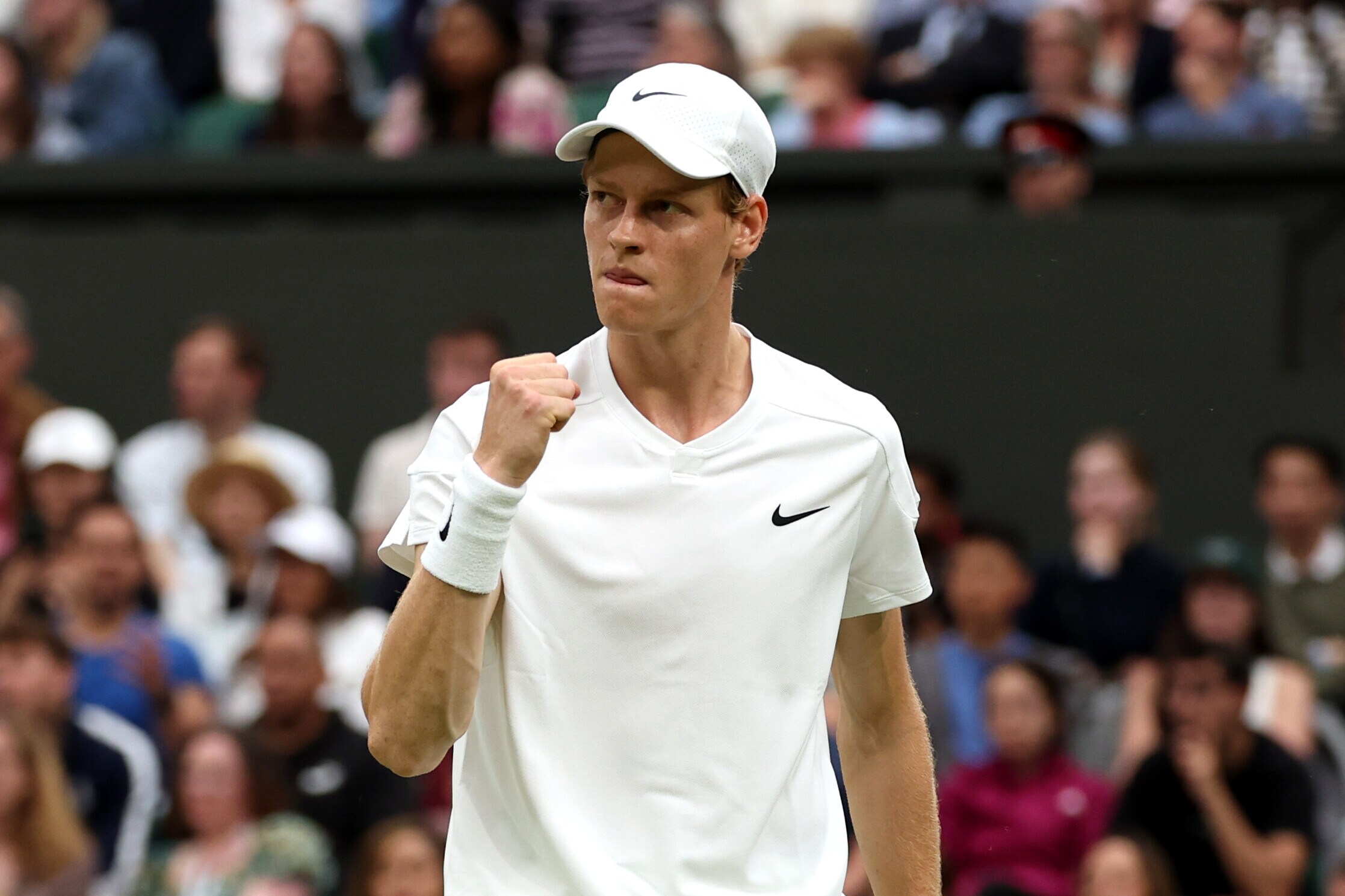 Wimbledon, Sinner supera Berrettini. Juve: fissate le visite per Di Gregorio