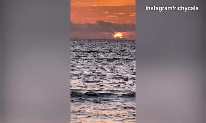 In attesa del futuro, Calafiori si gode un tramonto spettacolare