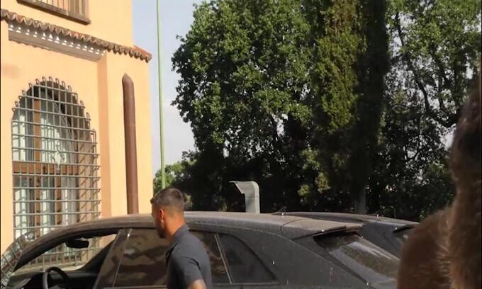 Napoli, comincia l'avventura di Spinazzola: eccolo per le visite mediche