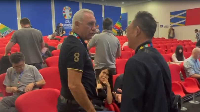 Stoichkov mito a Euro 2024: in processione per salutarlo