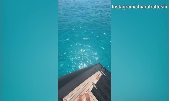 Buon umore in casa Frattesi tra scherzi e mare