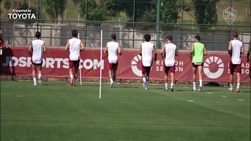 Roma, allenamento in campo e poi palestra
