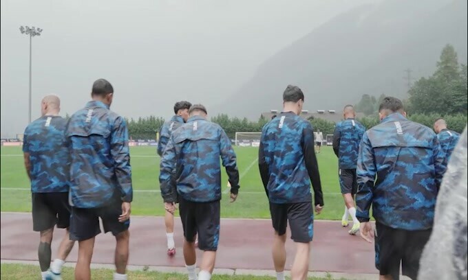 Napoli, secondo giorno a Dimaro ad alta intensità e sotto la pioggia