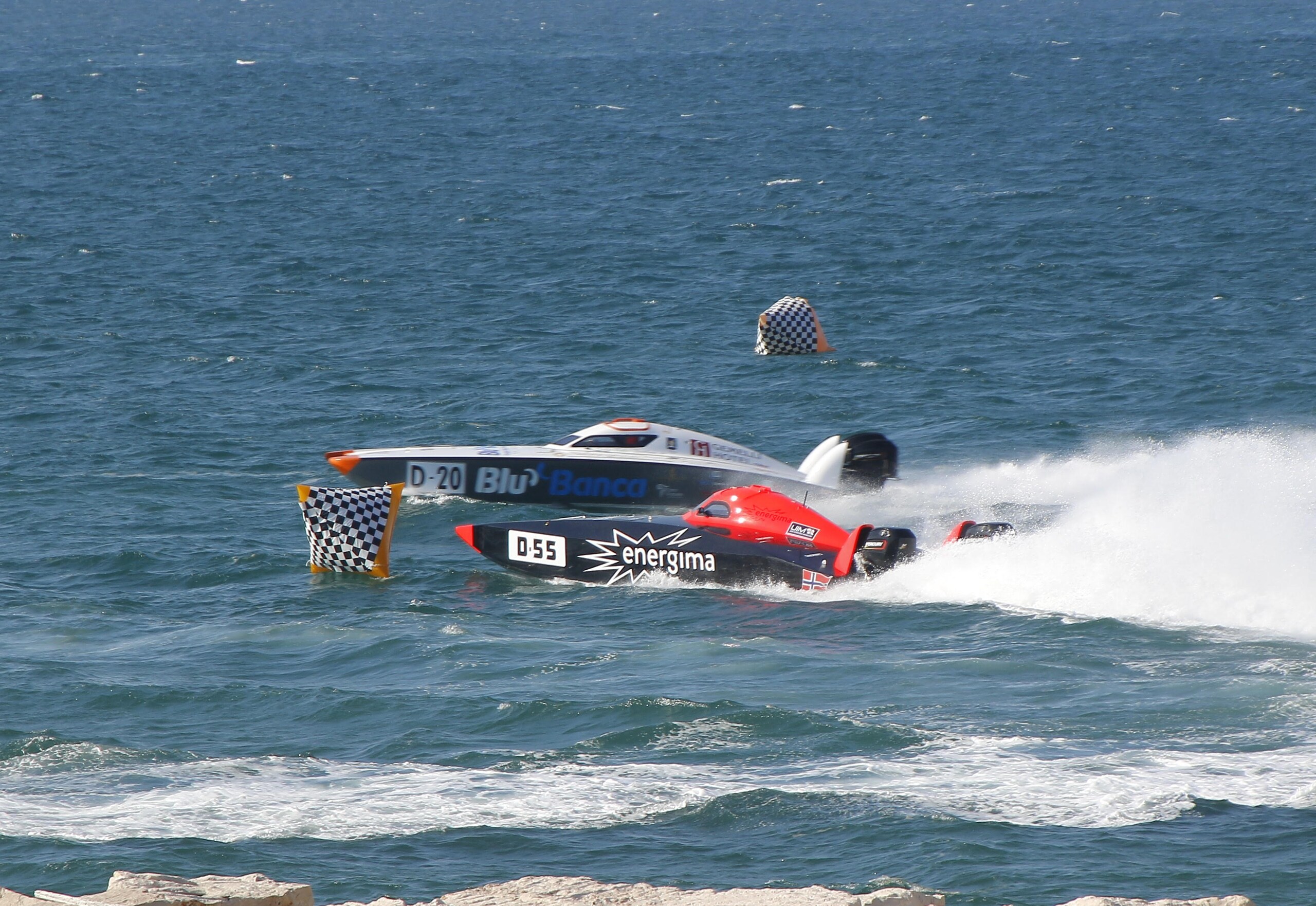Motonautica, grande successo al porto di Rodi Garganico