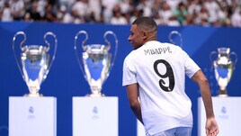Real Madrid: presentato Mbappé. Southgate si dimette