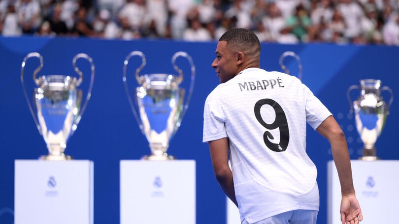 Real Madrid: presentato Mbappé. Southgate si dimette