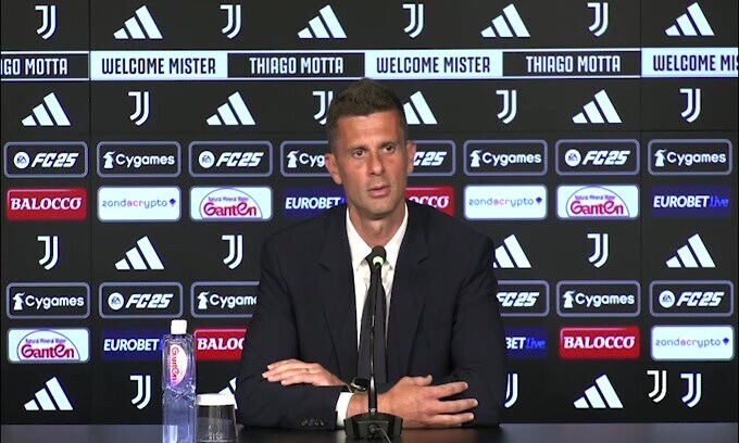 Thiago Motta: "Vlahovic grande giocatore, ma ha bisogno del gruppo"