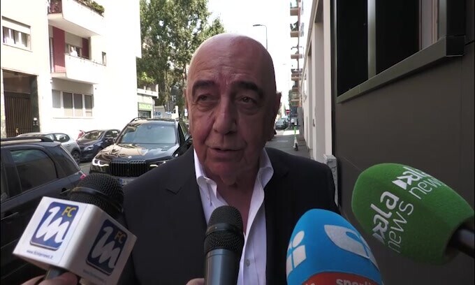 Galliani: "Sensi? Incontro casuale. Colpani? Il telefono piange..."