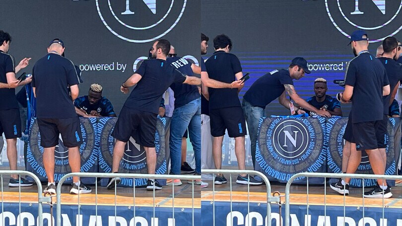 Osimhen a sorpresa sul palco di Dimaro: autografi e foto con i tifosi