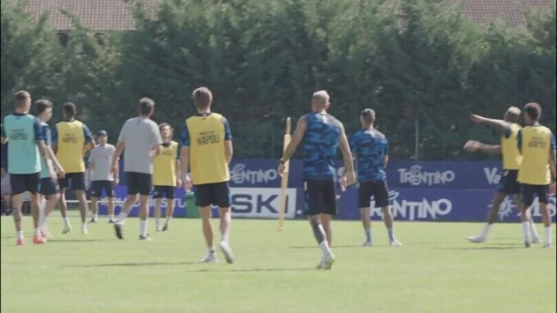 Napoli: prove e schemi di gioco nell'ultimo giorno di ritiro a Dimaro