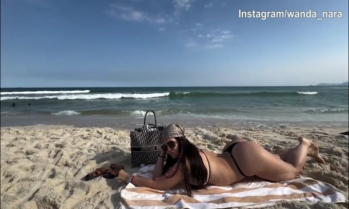 Wanda Nara, video e messaggio social: "Parli portoghese?"