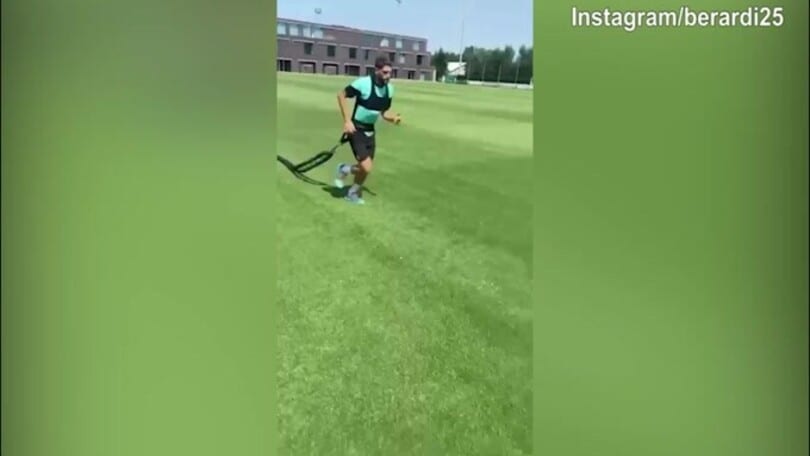 Sassuolo, l'emozione di Berardi: "Quanto é bello sentire di nuovo il terreno sotto i piedi?"
