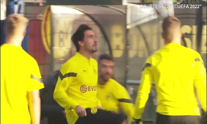 Bologna, frenata su Hummels