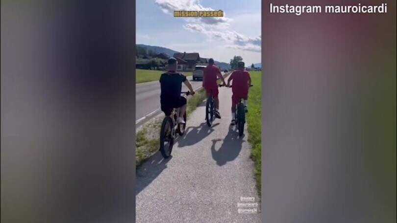 Galatasaray, Mauro Icardi si allena in bici con i compagni