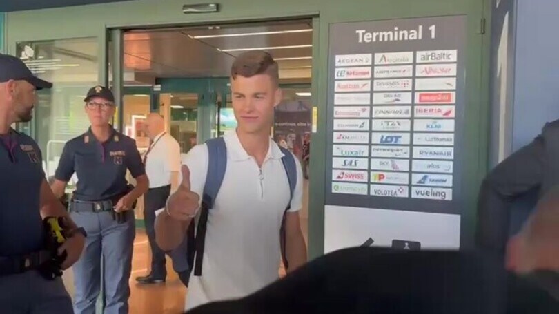 Dahl è sbarcato a Fiumicino: l'entusiasmo dei tifosi della Roma