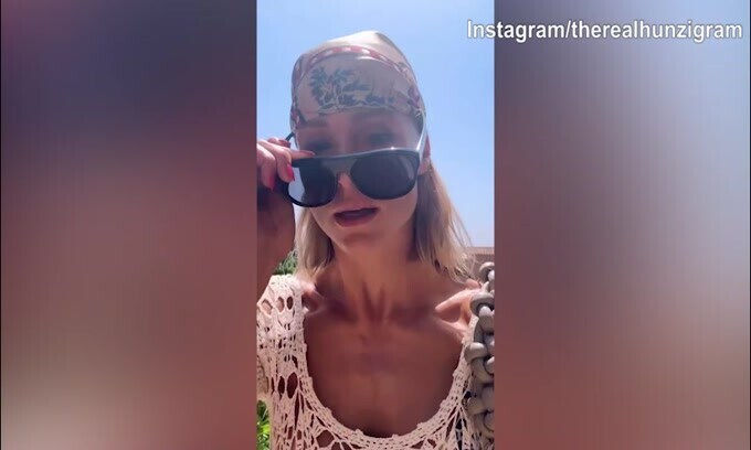 Michelle Hunziker va in spiaggia: "Fa un caldo..."