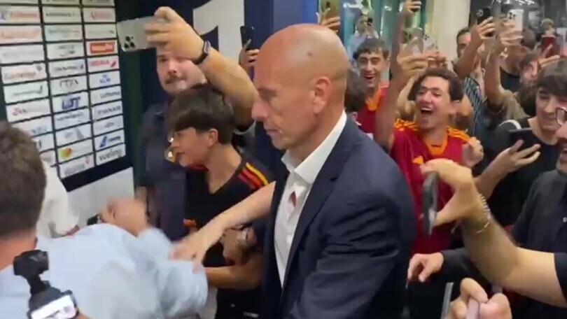 Le richieste dei tifosi della Roma a Ghisolfi: “Portaci Dovbyk”