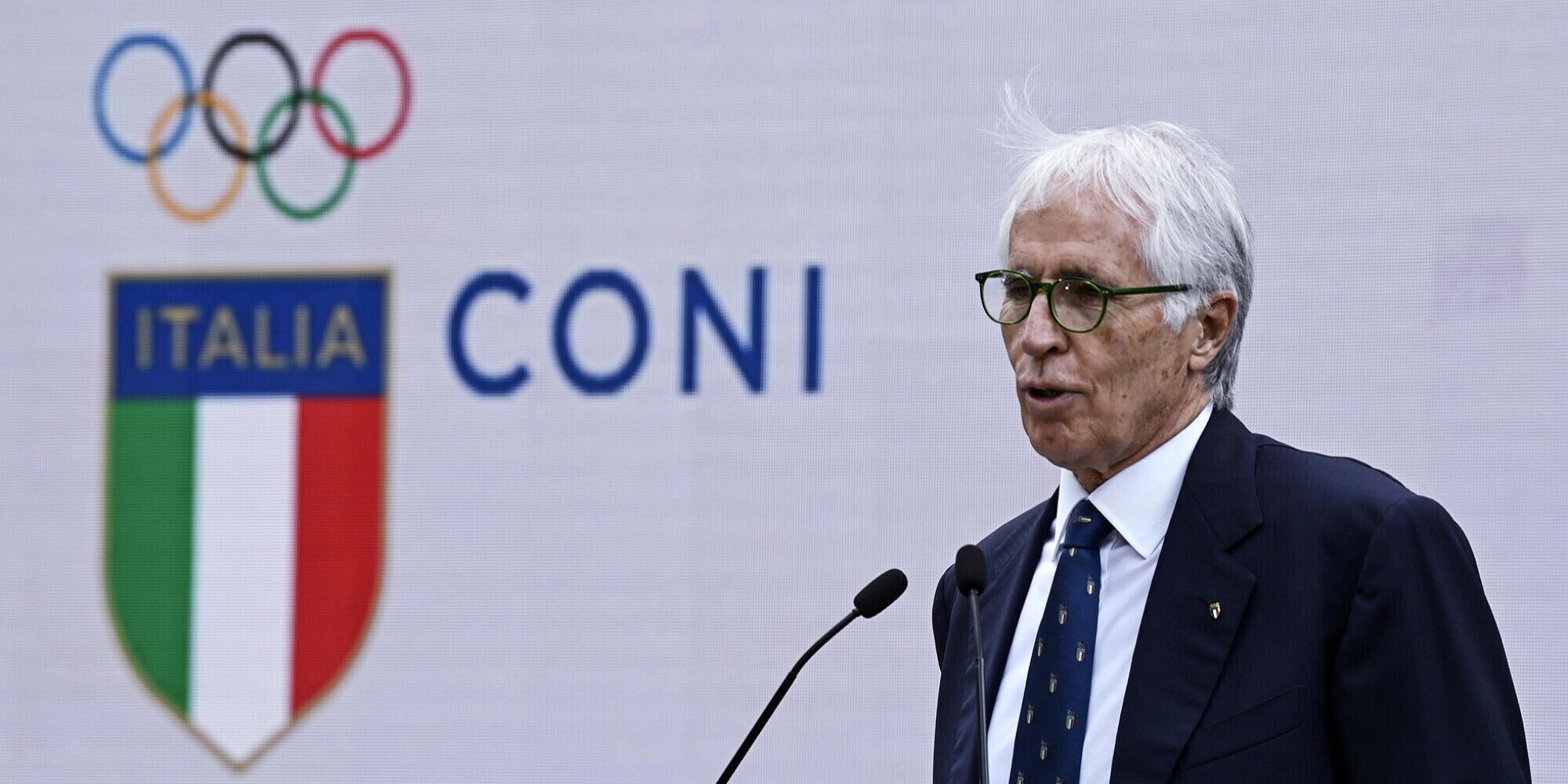 L’ira di Malagò: “Arbitraggi inaccettabili, così lo sport perde credibilità”