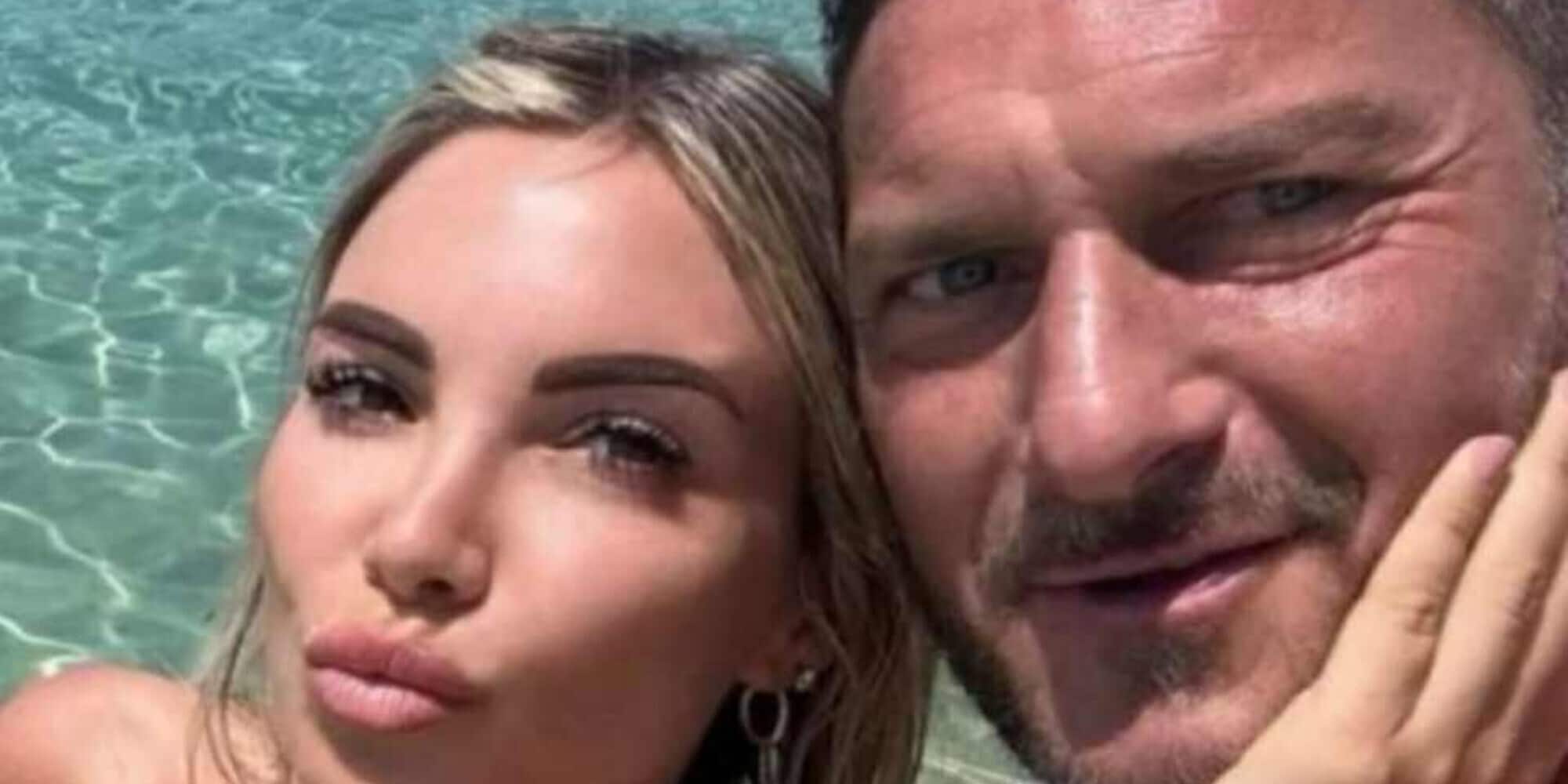Totti e Noemi cercano casa all'estero: l'indiscrezione