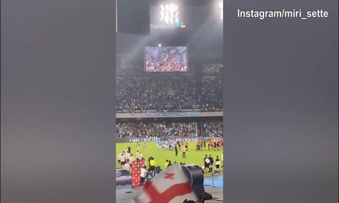Napoli, Lady Spinazzola festeggia il passaggio del turno