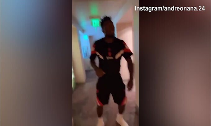 Onana, ma che fai? Il balletto è tutto da ridere...