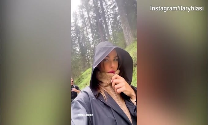 Ilary Blasi e Bastian Muller insieme in montagna