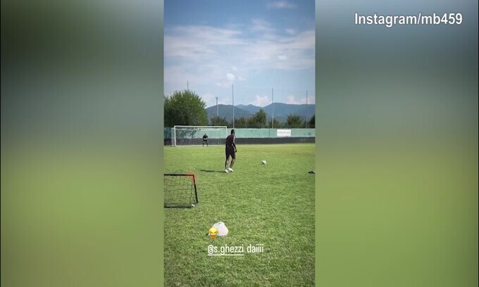Balotelli, che cecchino su punizione