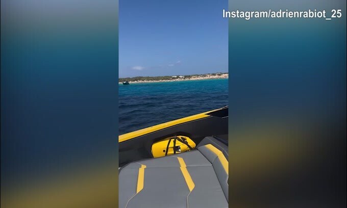 Prosegue la vacanza ad Ibiza di Rabiot