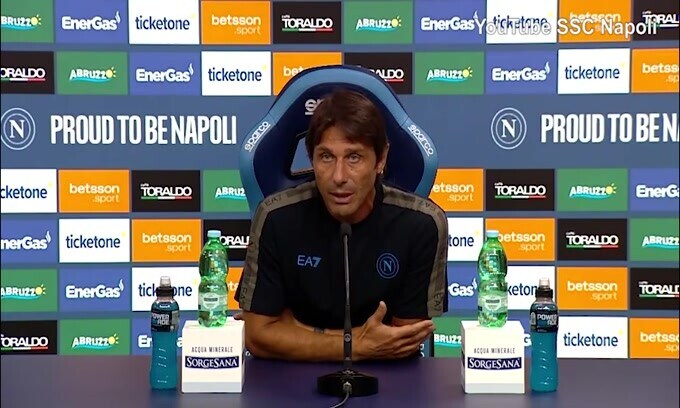 Conte e la metafora con la boxe: "I cazzotti si prendono, ma si danno anche..."