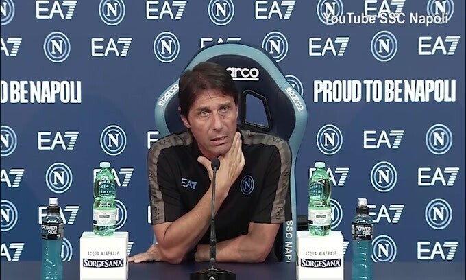 Conte: "Kvaratskhelia può diventare un top player"