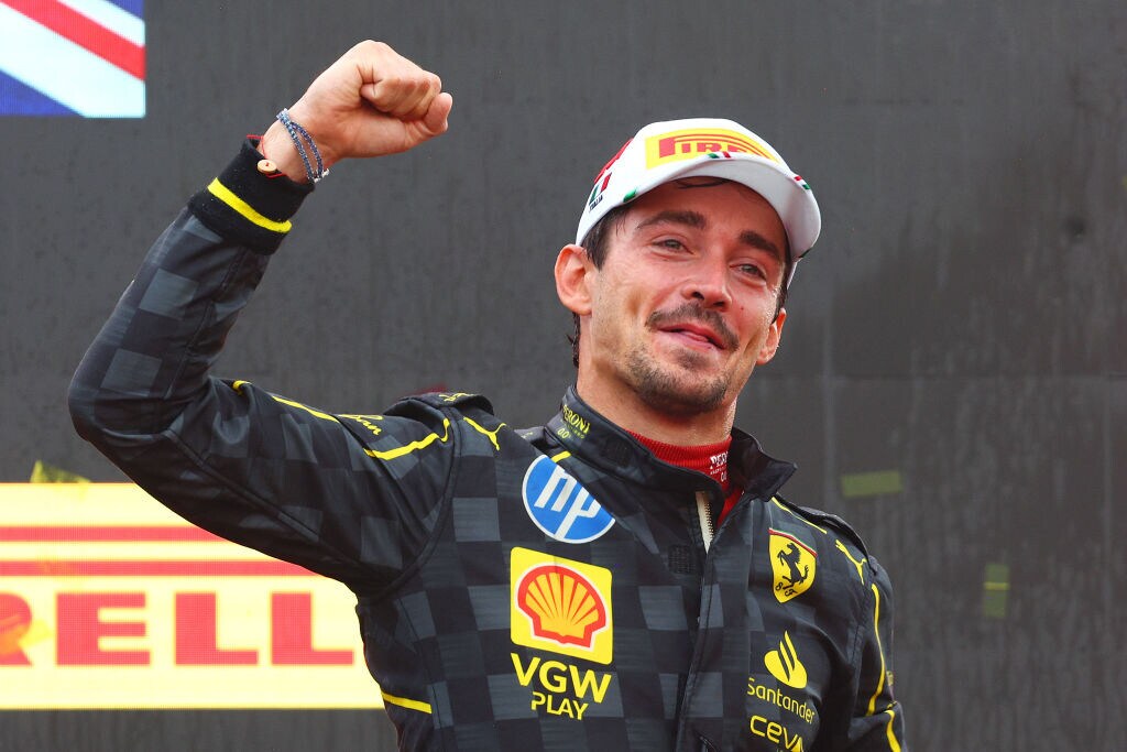 F1, Leclerc vince il GP di Monza. Roma, De Rossi pensa a schierare Soulè e Saelemekers
