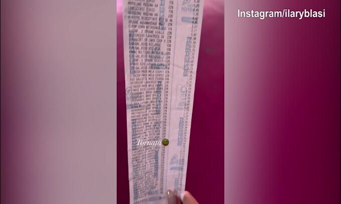 Ilary Blasi è tornata a casa! e pubblica lo scontrino della spesa...