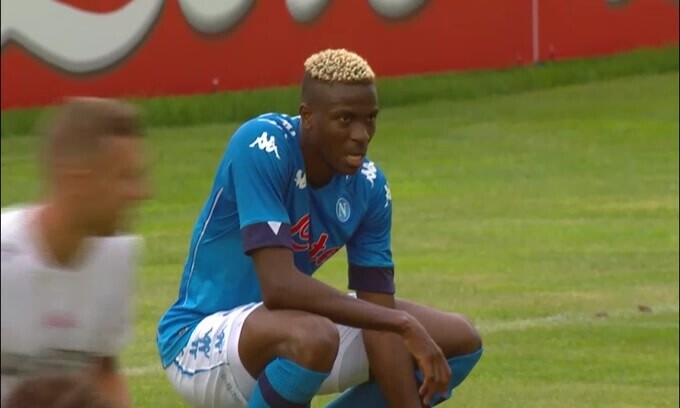 Osimhen al Galatasaray, è ufficiale