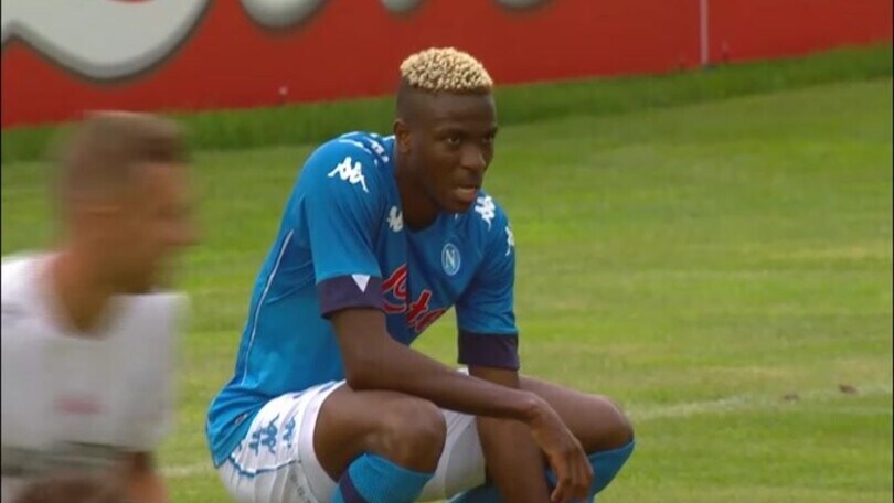 Osimhen al Galatasaray, è ufficiale