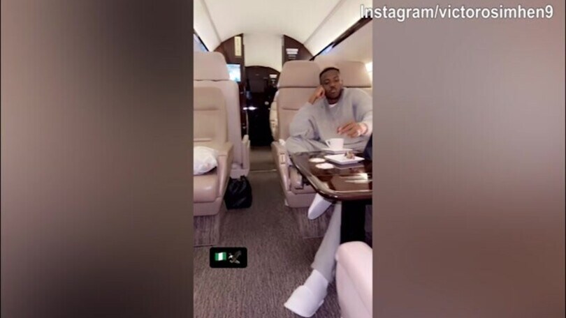 Osimhen ha lasciato Istanbul: direzione Nigeria