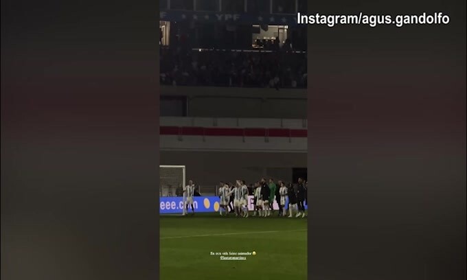 L'Argentina festeggia il 3-0 al Cile: Lady Martinez riprende i festeggiamenti