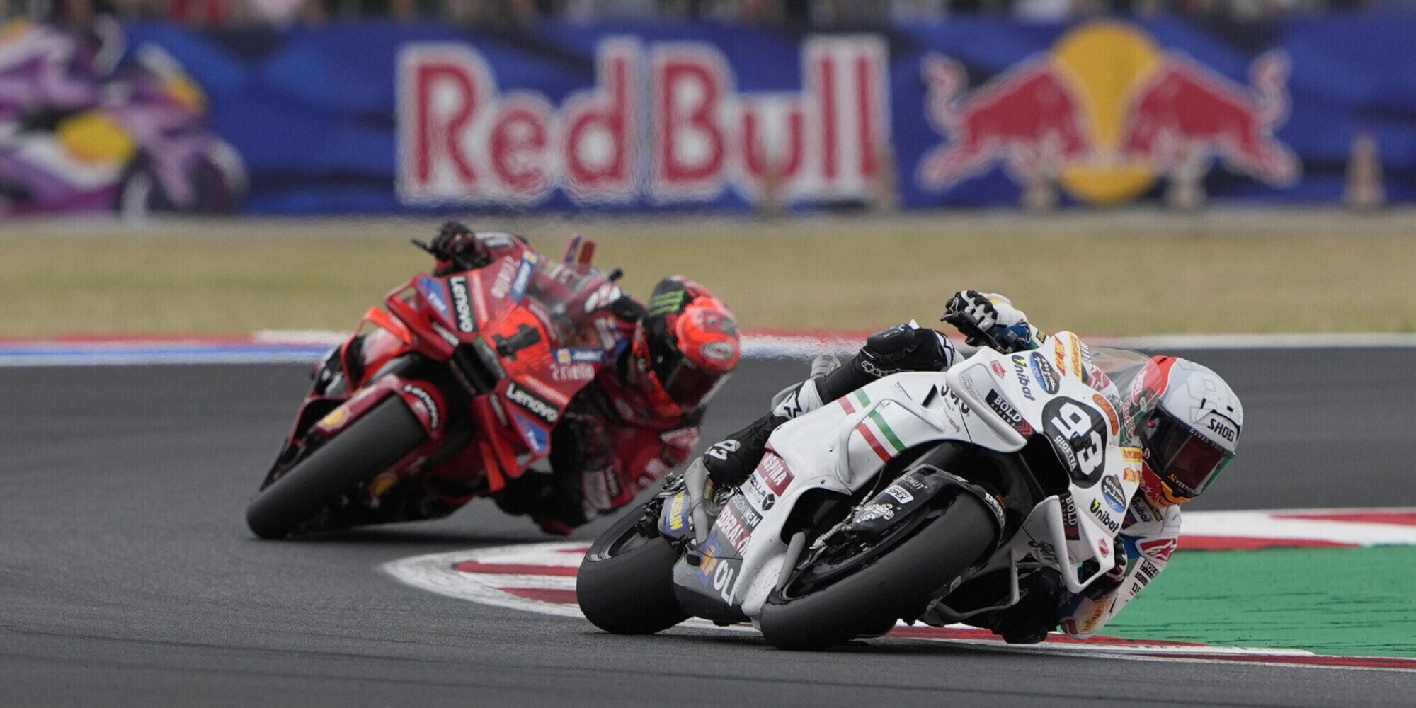 MotoGp, trionfa Marquez a San Marino. Bagnaia arriva secondo