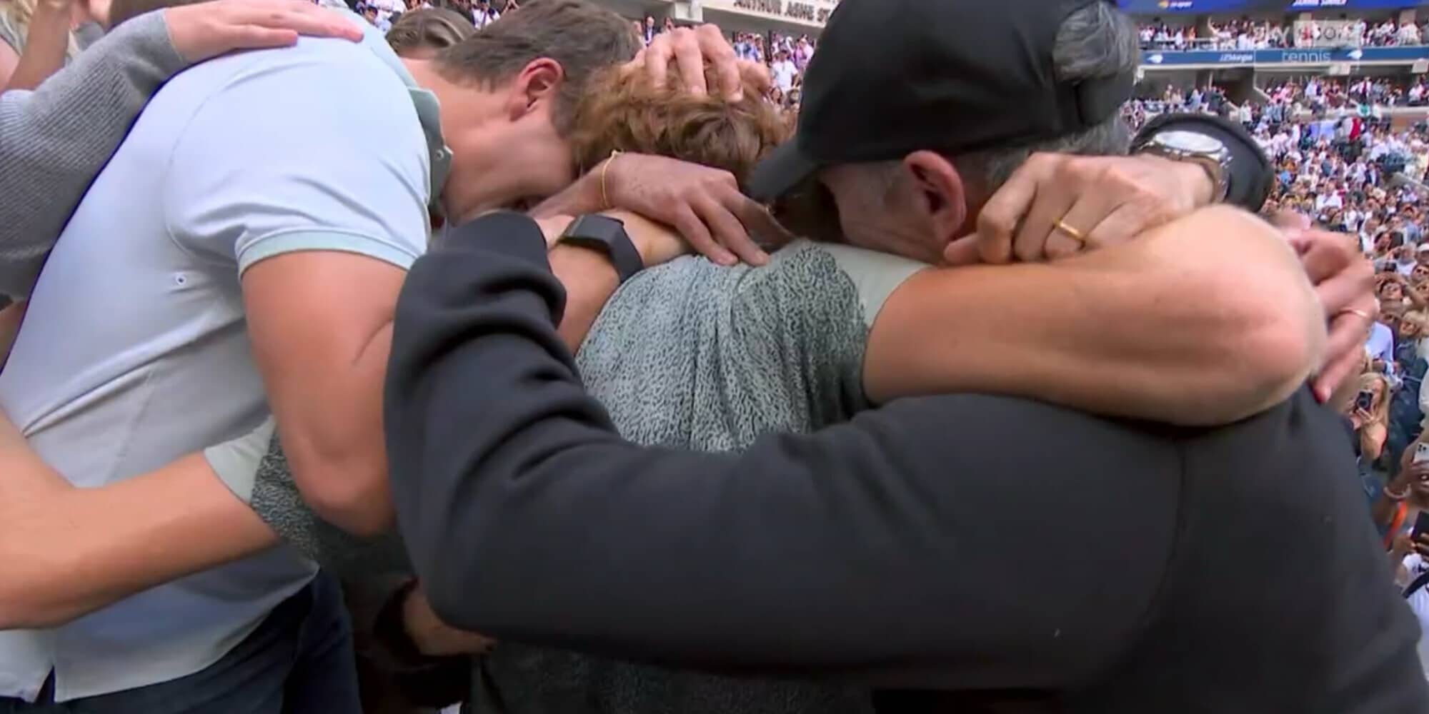 Sinner e il commovente abbraccio con Vagnozzi e Cahill dopo la vittoria agli Us Open